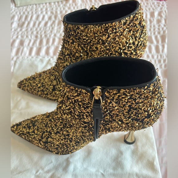 NWT • Manolo Blahnik • Pluta Pointed Toe Bootie • Black and Gold Tinsel • 37 EU - Picture 7 of 10